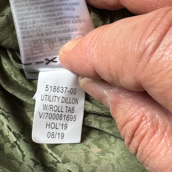 Banana Republic Utility Dillon Classic Fit with Roll Tab blouse - Picture 8 of 8